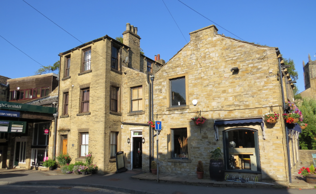Store fronts in Skipton